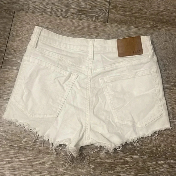 Aeropostale high rise shorty white denim distressed jeans size 2 - Picture 4 of 5